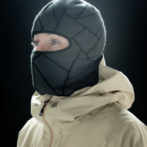 Howl Arcade Facemask in Black – worn