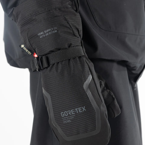 Howl Fender GORE-TEX Mitt in Black – on hand