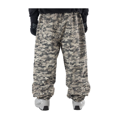 Howl Nowhere Pant in Camo – back