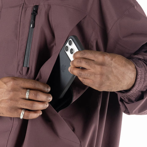 Howl Shell Jacket in Plum – pocket detail