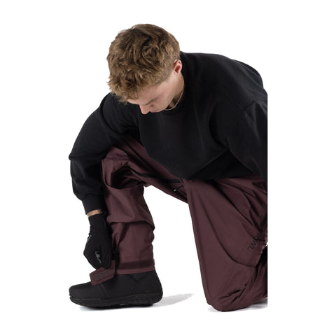 Howl Shell Pant in Plum – crouch