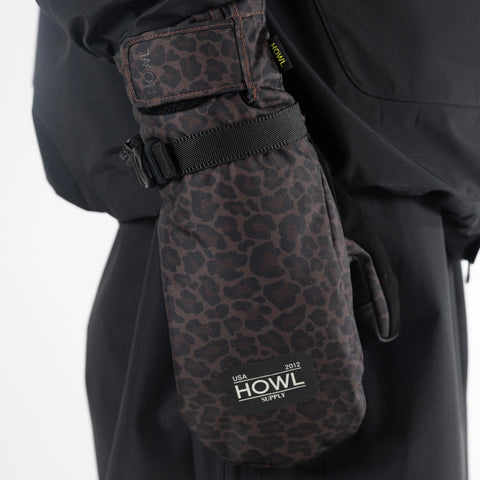Howl Fairbanks Mitt in Leopard Print – on hand