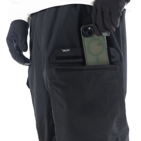 Howl Insulated Cargo Pant in Black – pocket detail