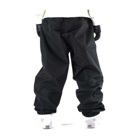 Howl Nowhere Pant in Black – back