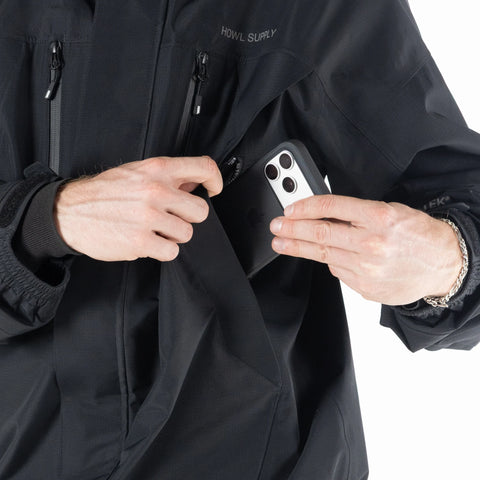 Howl Shell Jacket in Black – pocket detail