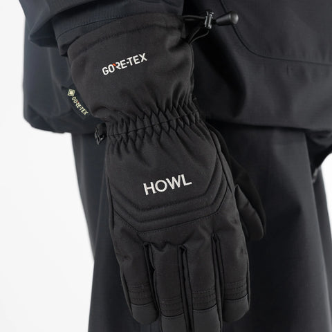 Howl Team GORE-TEX Glove in Black – on hand