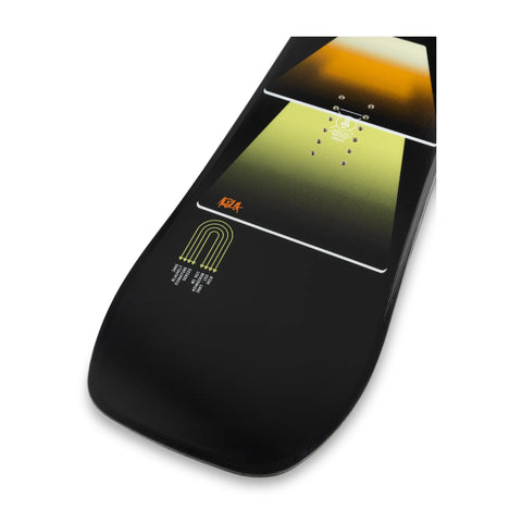 Ride Berzerker Snowboard 2027 – top sheet detail